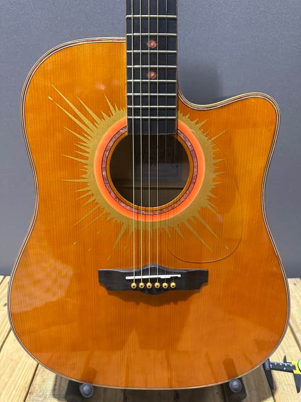 Esteban Single cut