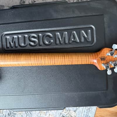 Ernie Ball Music Man Axis Supersport 2021 - Yucatan Blue Quilt image 4