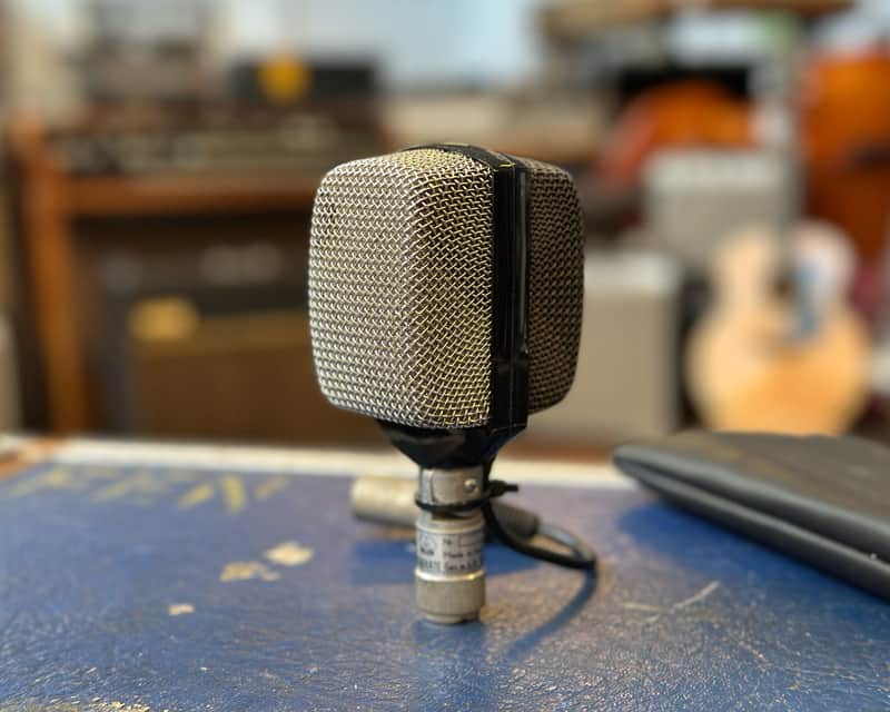 AKG D12 (Fender F-560) Dynamic Microphone image 1