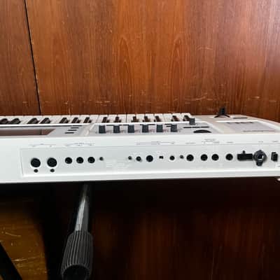 Roland FA-06-SC WH 61-key Music Workstation limited color WHITE w/ gig bag image 9
