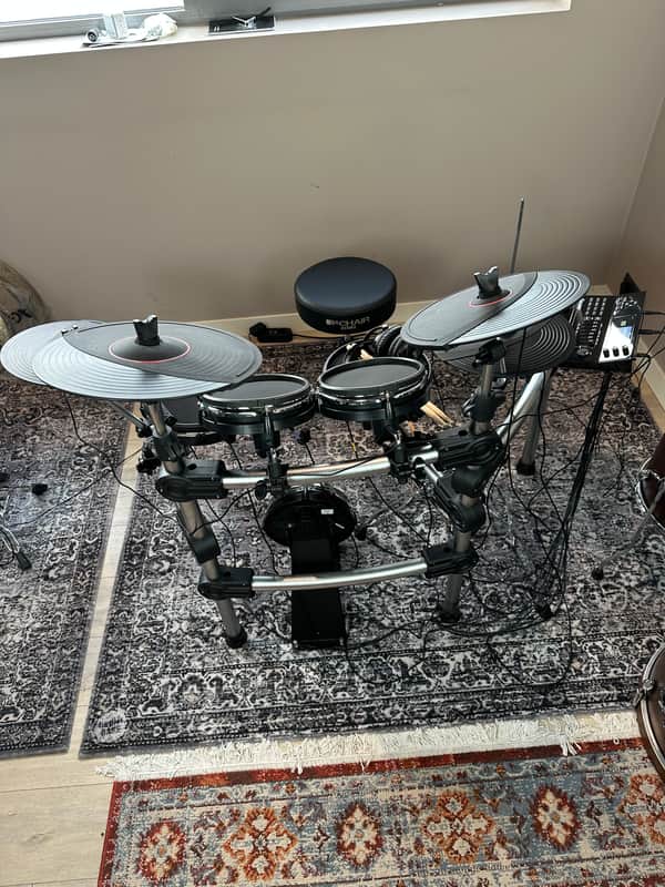 Carlsbro CSD600 Electronic Drum Kit – barely over a year old image 1