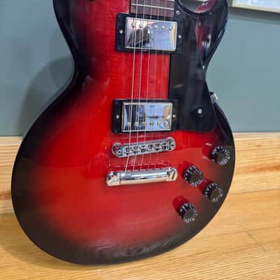 Gibson Les Paul Studio 2021 - Black Cherry Burst image 11