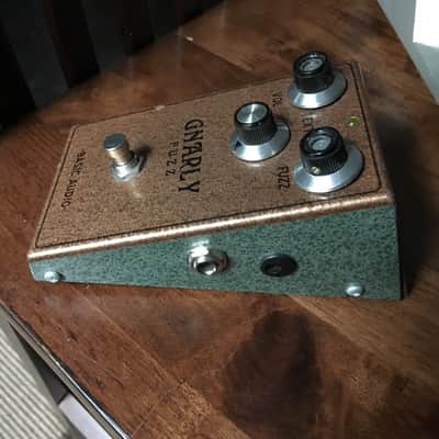 BASIC AUDIO Gnarly Fuzz Pedal in a Rare Custom-Made Wedge Enclosure with Copper & Patina Painted Hammered-Finish image 3