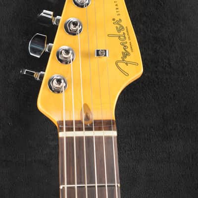 Fender American Professional II Stratocaster 3-Color Sunburst Rosewood Fingerboard image 5