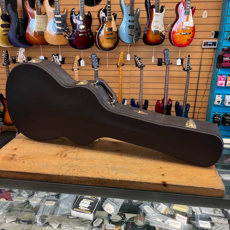 Taylor Grand Concert 00 Acoustic Guitar Brown Case image 1