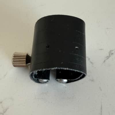 Rovner 1R Bb Clarinet Inverted Ligature and Mouthpiece Cap - Black Learher, Metal, black plastic image 7