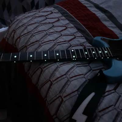 Glow Dotz Glow-In-The-Dark Fret Markers image 3
