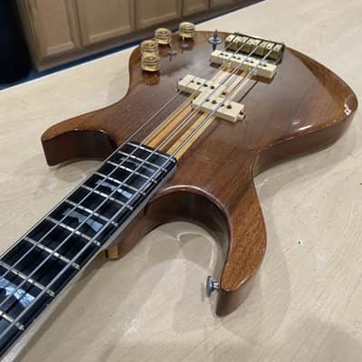Vintage Kramer DMZ 5000 Aluminum Neck Bass Guitar w/ Hard Case image 16
