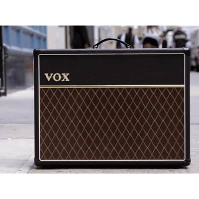 Vox AC30C2X Custom 2-Channel 30-Watt 2x12" Blue Alnico Guitar Combo 2010 - 2019 - Black image 2