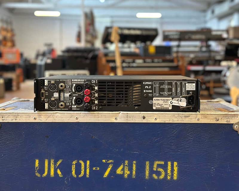 QSC PL236 PowerLight 2 3600 Watt Dual Channel Professional