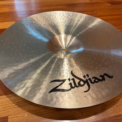 Zildjian 19" K Custom Dark Crash Cymbal 1995 - Present - Traditional image 9