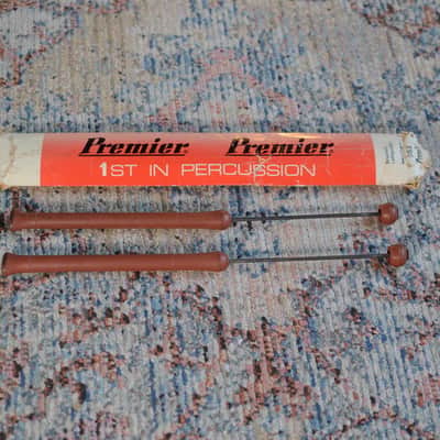 Premier Vintage Brushes in Original Packaging - Retractable - Steel Wire - Red Grips image 2