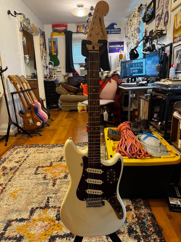 Squier Paranormal Cyclone 2021 - Present - Pearl White image 1