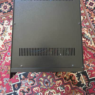 Amphion Amp400.8 surround amplifier (ex Demo) image 3