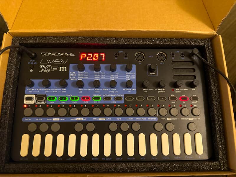 Sonicware Liven XFM 27-Key Multi-Track FM Synthesizer Groovebox 2021 - Present - Black / Blue image 1