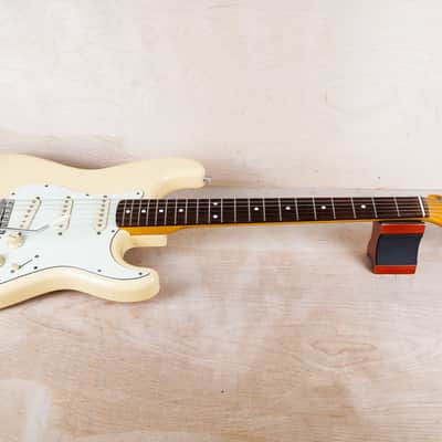 Fender Traditional '60s Stratocaster MIJ 2018 Vintage White Limited Run Made in Japan w/ Bag image 2