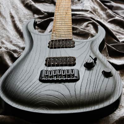 GB Liuteria Custom Boutique Ergal 7 string shark edition Bild 5