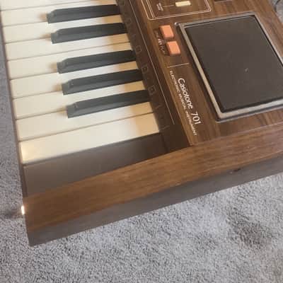 Casio CT-701 + All factory accessories image 1