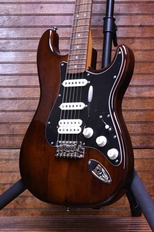 Squier Classic Vibe '70s Stratocaster® HSS, Laurel Fingerboard, Walnut image 1