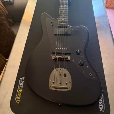 Fender Noir Jazzmaster Hybrid II Ltd. 2025 - Black with Red Trim