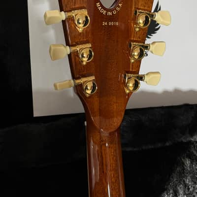 Dean USA Vengeance Mahogany Pickguard Gold Hardware V with Hard Case Gloss Natural USA VEN PG GN image 9
