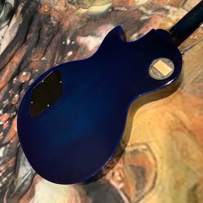 STINGER 🐈🕷️! 2015 Gibson Custom Shop Les Paul Custom Quilt Top M2M Made To Measure Blue Widow Burst Trans Aqua Black Fretboard Bare Knuckel Juggernaut Blackout Special Order Figured F Q 5A 7A Abalone Inlay Blueberry Cobalt image 4