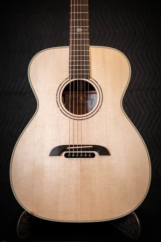 Alvarez Yairi FYM70 Masterworks OM with Baggs HiFi pickup 2026 MINT JAPAN BEAUTY image 1