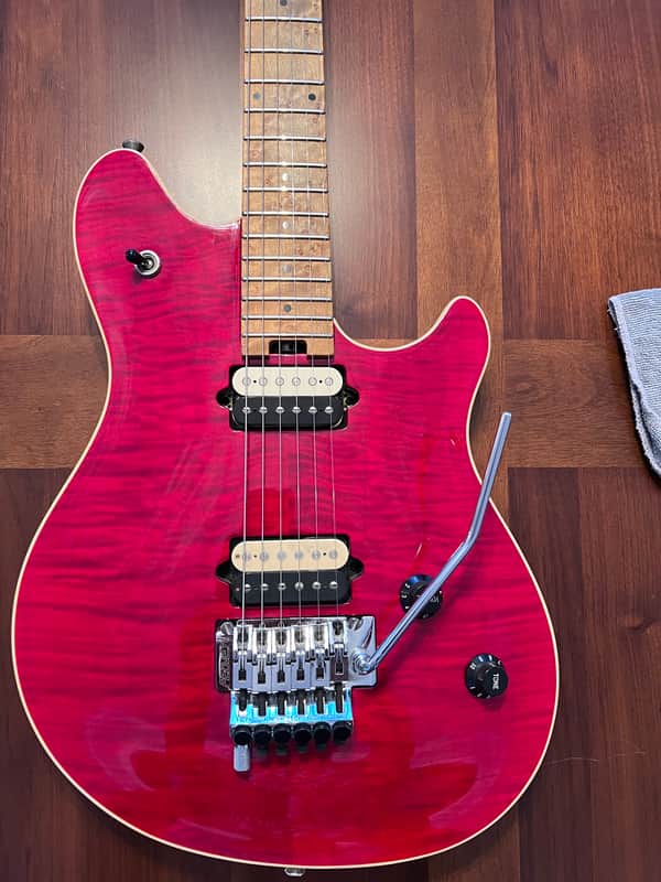 Peavey EVH Wolfgang エレキギター レッド PEAVEY EVH Wolfgang