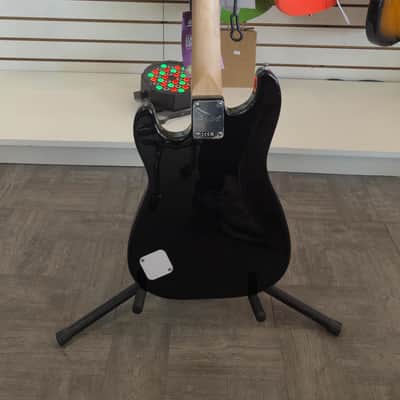 Squire Mini Strat V2 BLK image 3