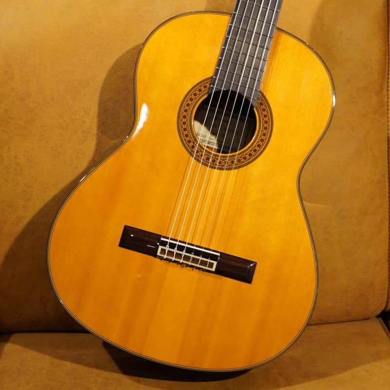 Yamaha GC-31