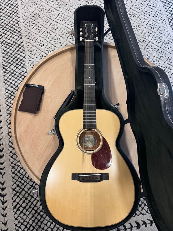 Collings 001