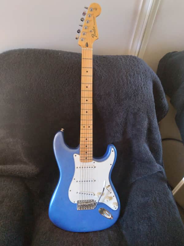 Fender Standard Stratocaster