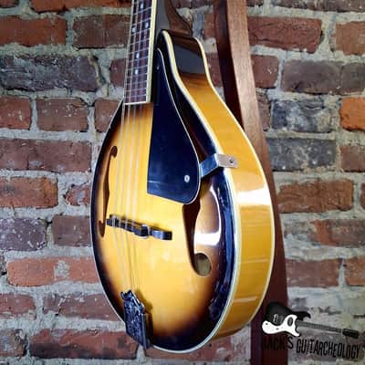 Johnson MA-100 A-Style Archtop Mandolin (2010s - Sunburst) image 5