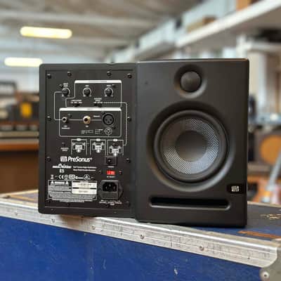 PreSonus Eris E5 Near-Field Studio Monitors image 3