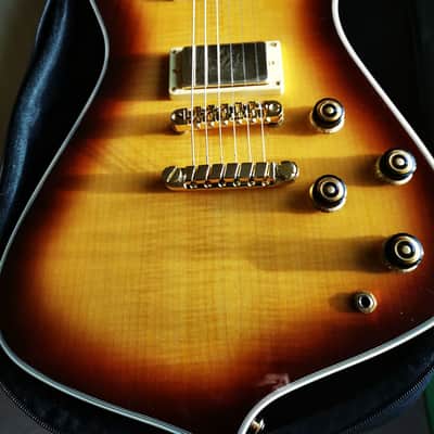 Ibanez IC420FM-VLS Iceman e-Guitar 6-Str Violin Sunburst Incl. Gigbag B-Stock image 4