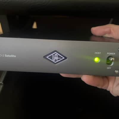 Universal Audio UAD Satellite OCTO Thunderbolt 3 with 95 plugins ULTIMATE 12 image 1