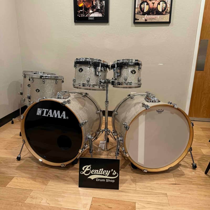 ~WOW!~ TAMA Starclassic Performer 6-Piece 10/12/14/16/22/22 Double Bass Drum Kit Set in Vintage Silver Glitter with RoadRunner Soft Bags (Rm 4) image 1