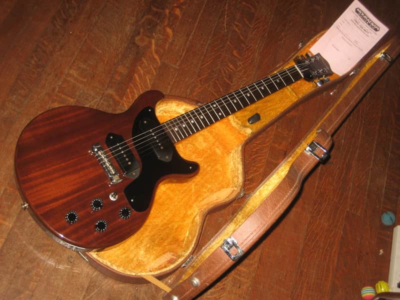 Univox Limited Edition, 2 pickup model in OHSC, Les Paul Jr style