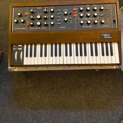 Moog Minimoog Model D Analog Synthesizer 1971-72 Walnut Bild 1
