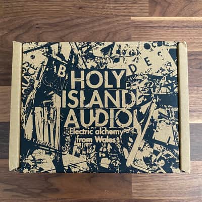 Holy Island Audio Deforming V2 2026 White image 4