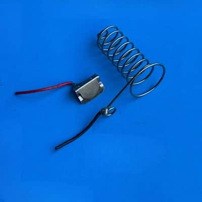 YAMAHA PSR-240 Keyboard Part: Battery Holder Contact Plate & Spring