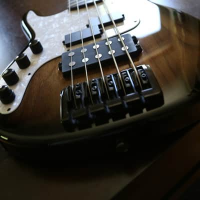 Carvin PB-5 2015 Walnut image 3