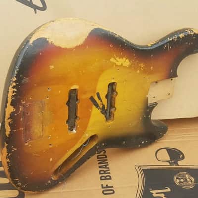 1964 FENDER JAZZ BASS BODY USA image 3