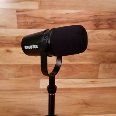 Shure Motiv MV7-K Podcasting, Streaming, Home Recording and Gaming Microphone Black Free Shipping! image 4