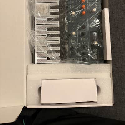 Arturia MicroFreak 25-Key Algorithmic Synthesizer 2019 - Present - Black image 4