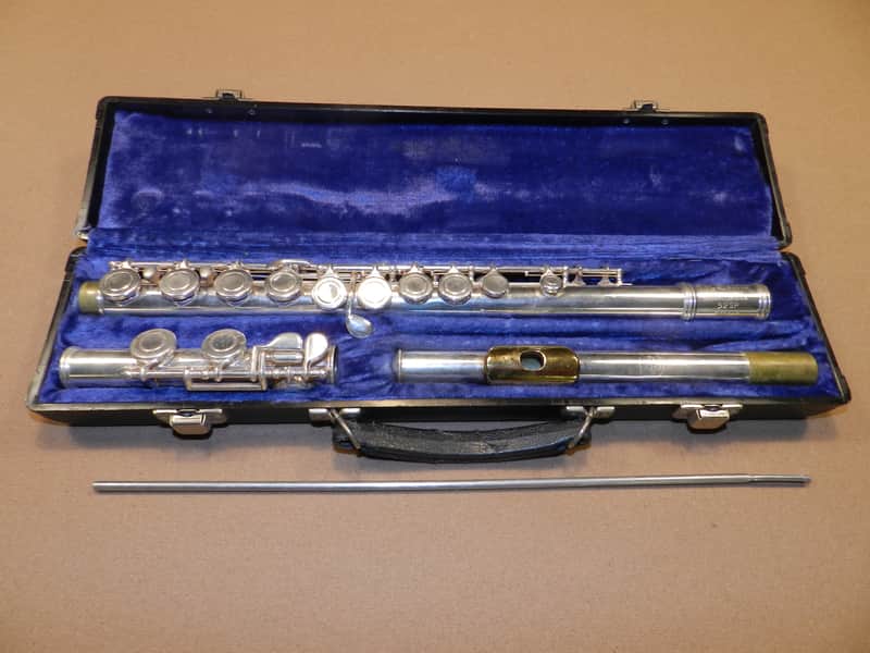Gemeinhardt 50 Series Model 52SP Silver Plated Student Flute image 1
