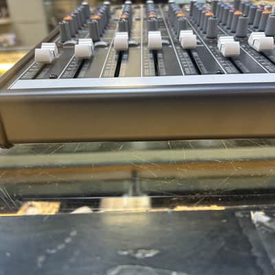 Mackie ProFX12 12-Channel Effects Mixer 2009 - 2015 - Dark Gray image 2