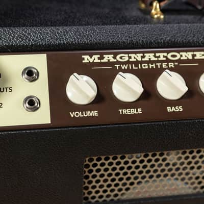 Magnatone Twilighter 22W Reverb/Vibrato 1x12” Combo Amp – Black w/ Black Grill image 3