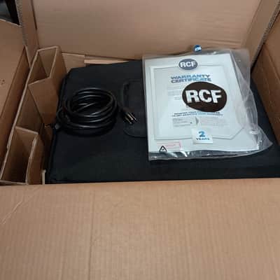 RCF Evox J8 12" 1400-Watt Portable Array Speaker System 2010s - Black image 2