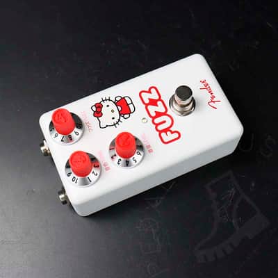 Fender Hello Kitty Fuzz Limited White edition NEW condition image 5